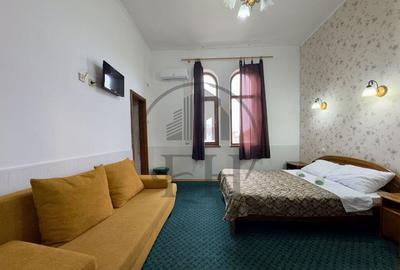 Casă cu 10 camere cu Teren 597 Mp în Central - 6