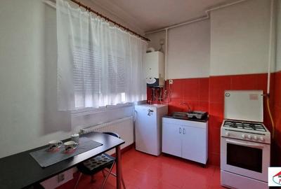 Apartament cu 2 camere decomandat în Central - 2
