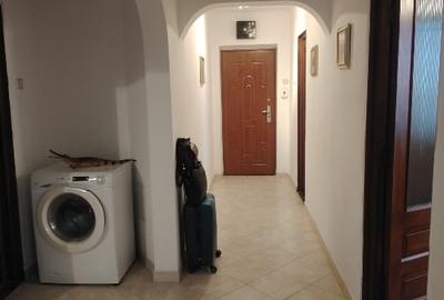 Apartament luminos si primitor de vanzare - 2