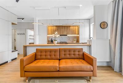 Apartament cu 3 camere decomandat, mobilat în Tractorul - 9