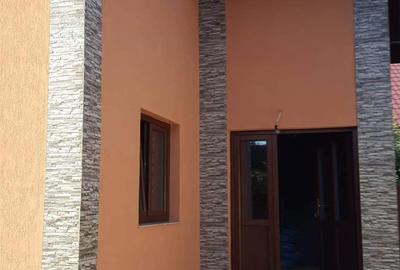 Casă cu Teren 600 Mp în Letea - 2