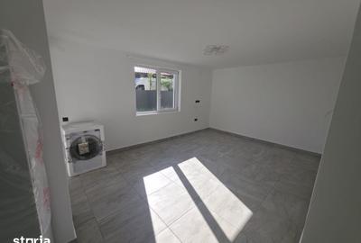 Casă cu 4 camere cu Teren 200 Mp în Livezeni - 8