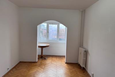 Apartament cu 3 camere decomandat în Lotus - 1
