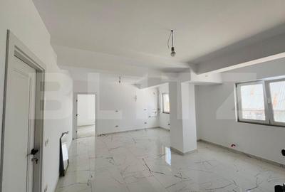 Apartament cu 2 camere semidecomandat în Est