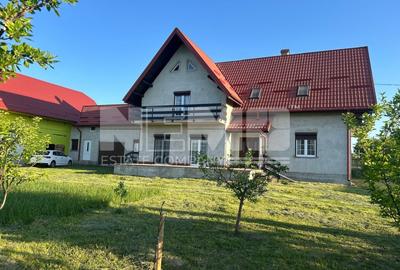 Casă individuală cu 7 camere cu Canalizare în Horodnic de Jos - 1
