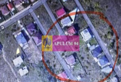 Teren de 450 mp, în Central