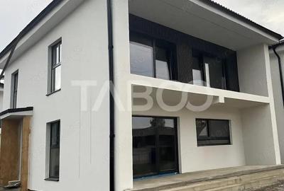 Casă cu 5 camere cu Teren 500 Mp în Central