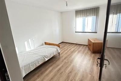 CASA ROMANESTI  5 CAMERE - 8