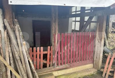 Casa individuala cu 2 camere, 160 mp utili, teren 3800 mp, B - 5