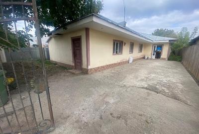 Apartament cu 4 camere decomandat, mobilat în Central