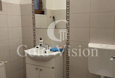 Casă cu 3 camere în Central - 2