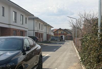 Duplex cu 6 camere cu Canalizare în Florești - 2