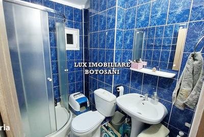 Apartament cu 4 camere decomandat în Central - 2