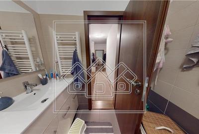 Apartament de vanzare in Sibiu - 2 camere, terasa 25 mp utili, boxa - 10