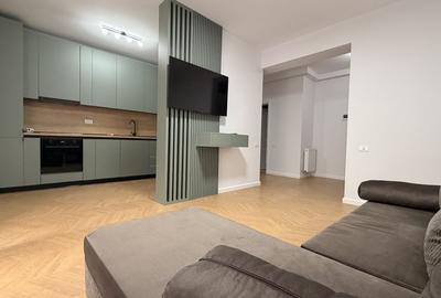 Apartament cu 2 camere semidecomandat, mobilat în City Park Mall