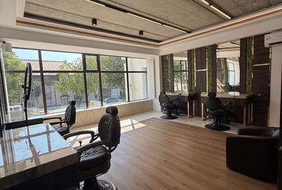 Spațiu comercial, în Central - 5