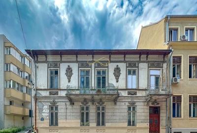 Casă individuală cu 22 camere în P-ța Romană