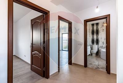 Vanzare Casa 4 camere, stil mediteranean,Domnesti - 11