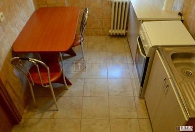 Apartament cu 2 camere decomandat, mobilat în Circumvalațiunii - 7