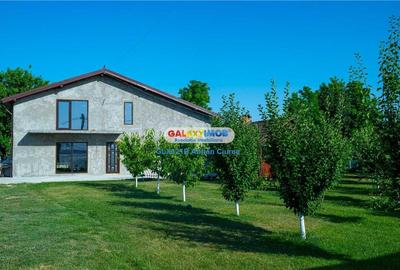 Casă cu 5 camere cu Teren 1900 Mp în Traian
