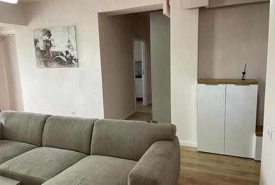 Apartament cu 3 camere decomandat în Sisești - 3