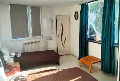 Casă cu 4 camere cu Teren 1900 Mp în Glina - 3