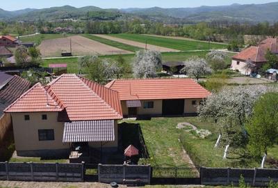 Casă cu 4 camere în Brotuna - 2