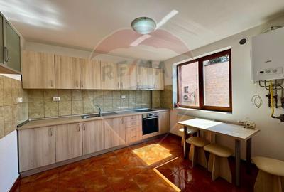 Spatiu de birouri compus din 3 apartamente, 300 mp, strada Bistritei - 6