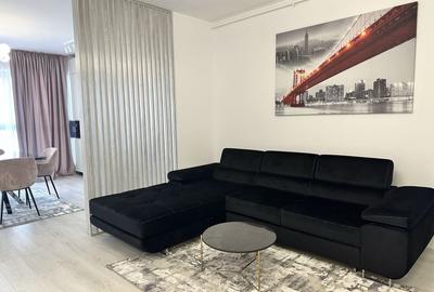 Apartament cu 2 camere decomandat, mobilat în Central
