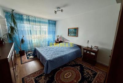Apartament cu 3 camere decomandat în Central - 3