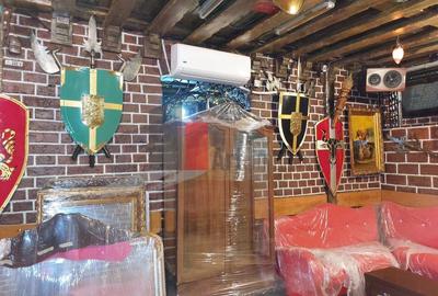 Spațiu comercial, de 82 mp, în Romană