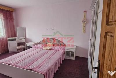 Casă cu 7 camere cu Teren 1756 Mp în Caracal - 9