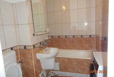 Apartament cu 3 camere decomandat în Central - 8