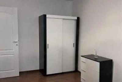 Apartament 3 camera / 60 mp / zona km 5 / AC / centrala proprie / loc parcare - 1