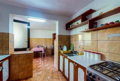 Casa, 4 camere, 125000 euro, Nehoiu , 120 Mp, 2000 mp teren. - 12