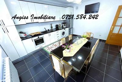 Casă cu 5 camere cu Teren 2042 Mp în Central - 7