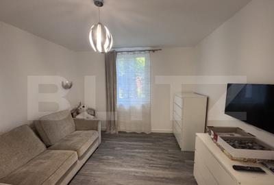 Casă cu 7 camere cu Teren 220 Mp în Central