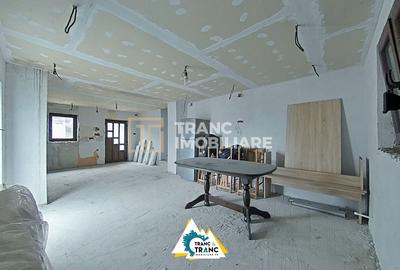 Casă cu 4 camere cu Canalizare în Variașu Mare - 14