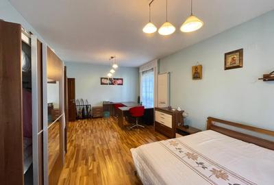 Casă cu 7 camere cu Garaj în Dămăroaia - 25
