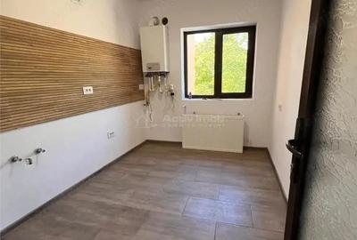 Casa de vanzare - Tatarasi Piata Chirila - 8