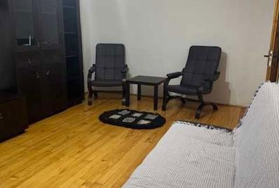 Apartament cu 2 camere decomandat în Micro 3