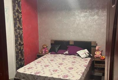 Casă cu Teren 1000 Mp în Putineiu - 2