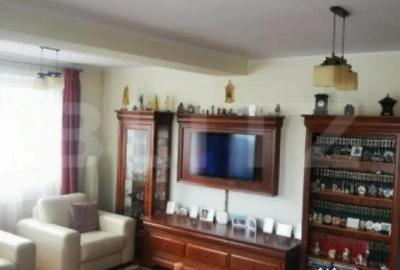 Apartament cu 5 camere decomandat în Central - 2