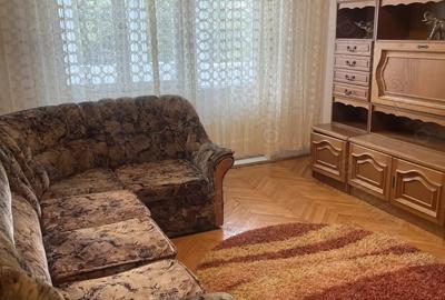 A[artament de inchiriat cu 3 camere zona Soarelui - 1