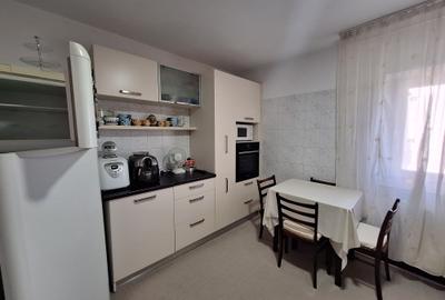 Apartament cu 4 camere decomandat în 13 Septembrie