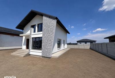 Casă cu 4 camere cu Teren 375 Mp în Clinceni