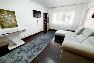 Apartament cu 2 camere semidecomandat, mobilat în 9 Mai - 5
