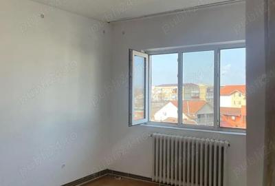 Apartament cu 3 camere decomandat în Central - 2