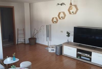 Apartament cu 4 camere decomandat în Central - 4
