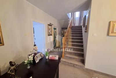 Casă cu 7 camere cu Piscina în Florilor - 11